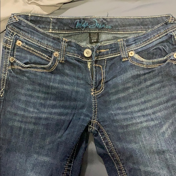 Jeans - Picture 2 of 4